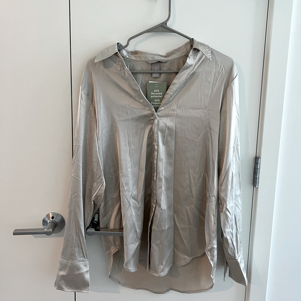 H&M champagne color satin blouse